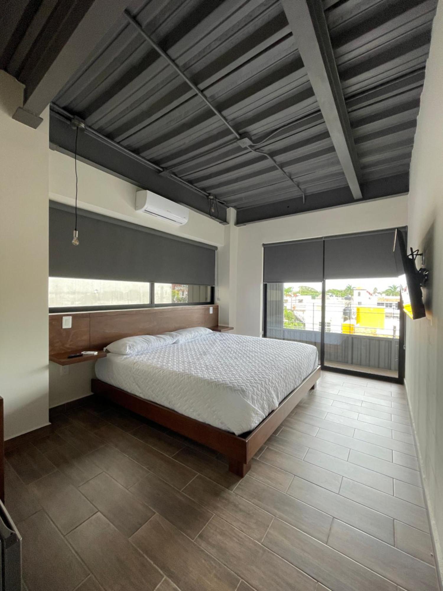 Torre Yax-che Urban Center *